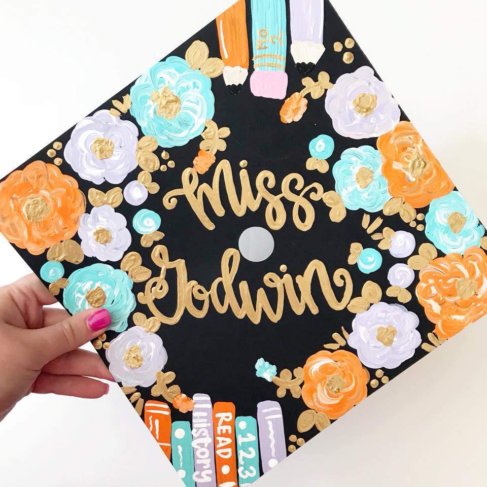 CUSTOM Hand-Painted Graduation Cap Topper – daisyprintcompany